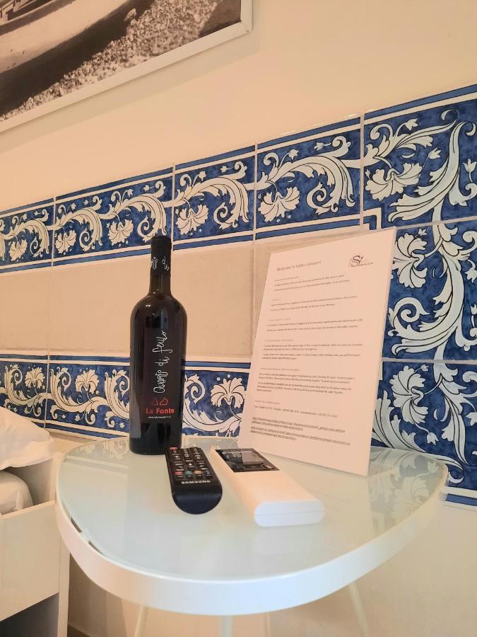 Santi E Saraceni Rooms Salerno Kültér fotó