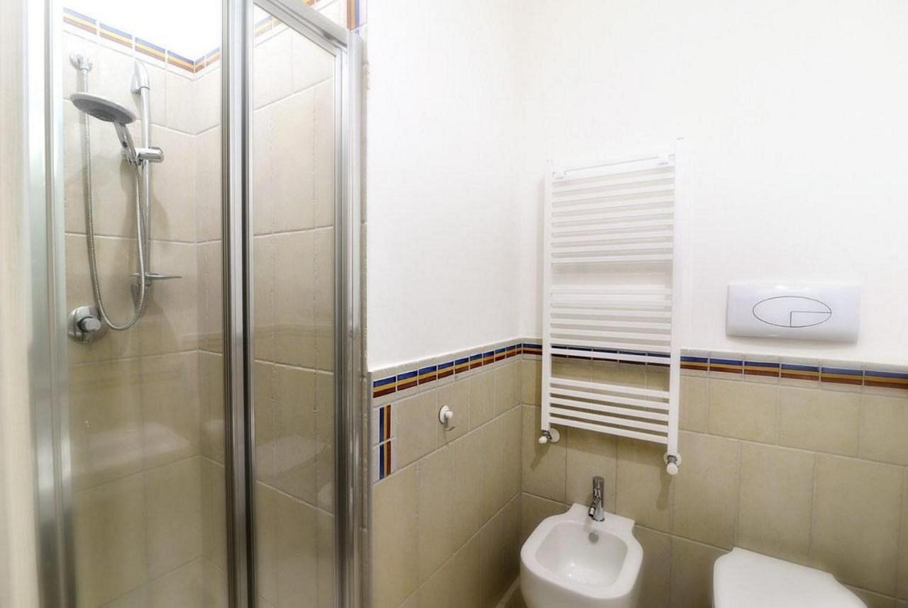 Santi E Saraceni Rooms Salerno Kültér fotó