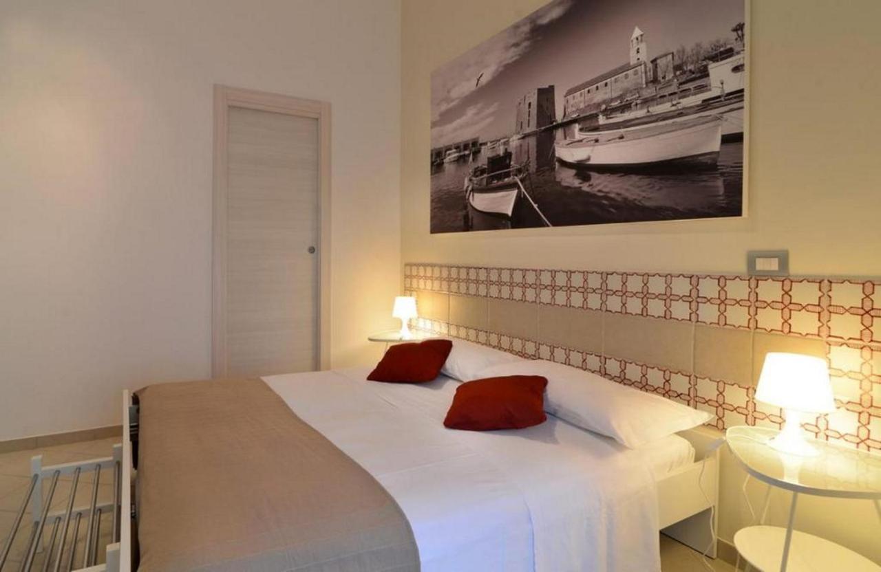 Santi E Saraceni Rooms Salerno Kültér fotó