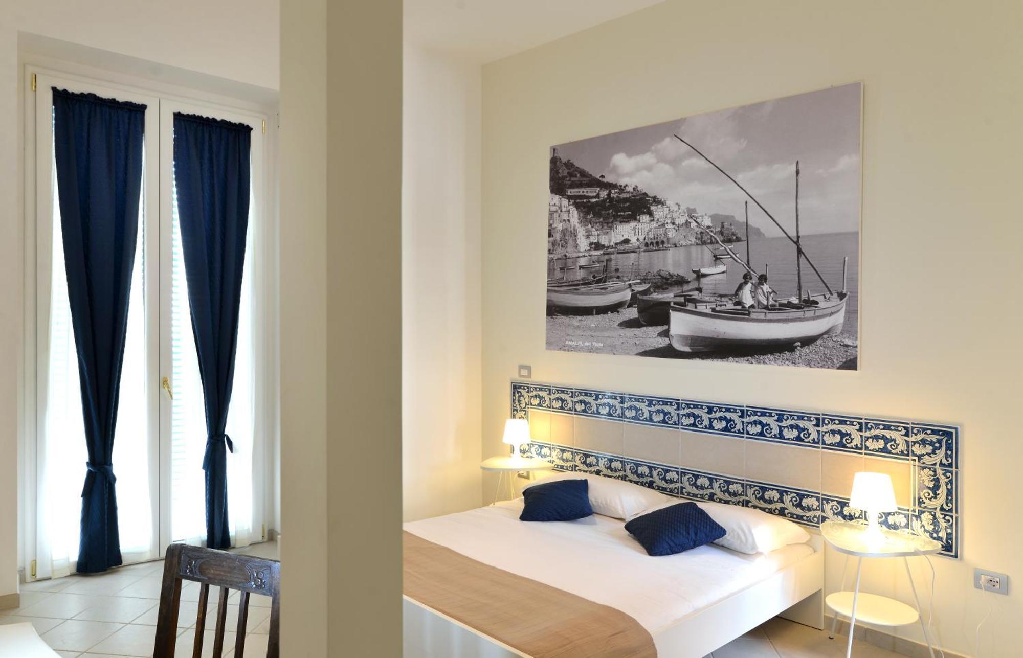 Santi E Saraceni Rooms Salerno Szoba fotó